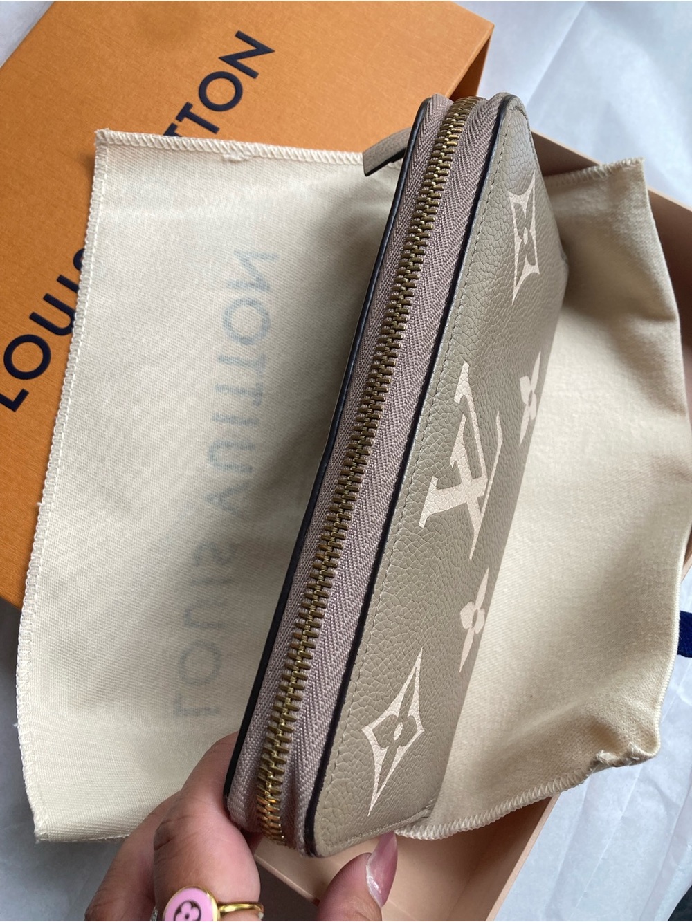 SOLD Louis Vuitton Taupe and Light Pink Monogram Compact Zip Wallet - Picture 6 of 16